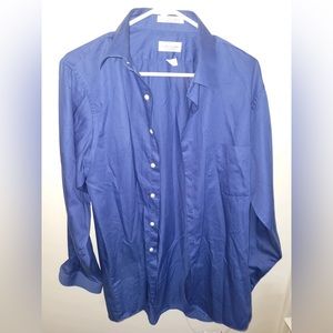 Men’s dress shirt by Van Heusen. Long sleeve full button down. Size 15 1/2
